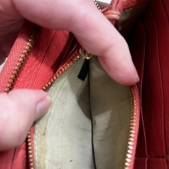 GUC Chloe Long Wallet - Picture 3 of 10